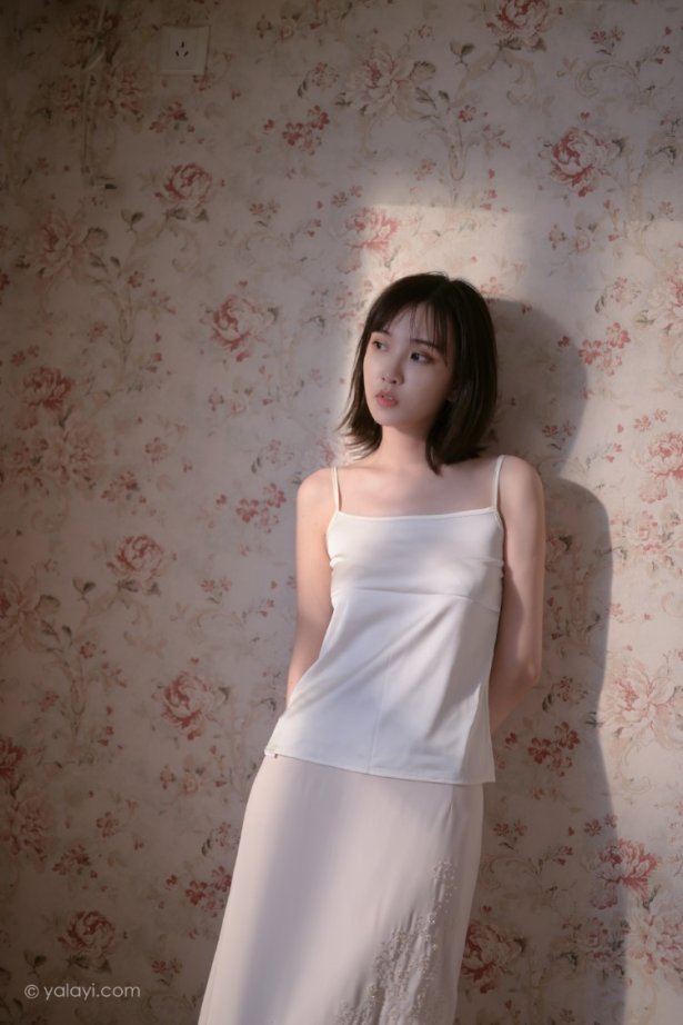 [YALAYI雅拉伊]2020.08.31 NO.696 妍妍《孤独患者》[38+1P/488M]