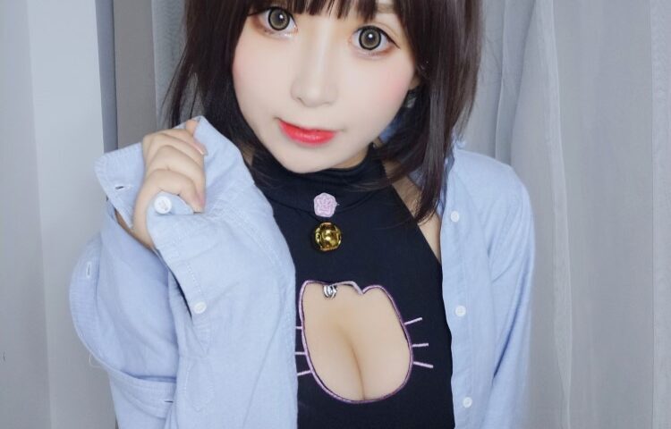 知名主播红人@w黑米粥w  露背猫咪1 [6P/2V/95MB]