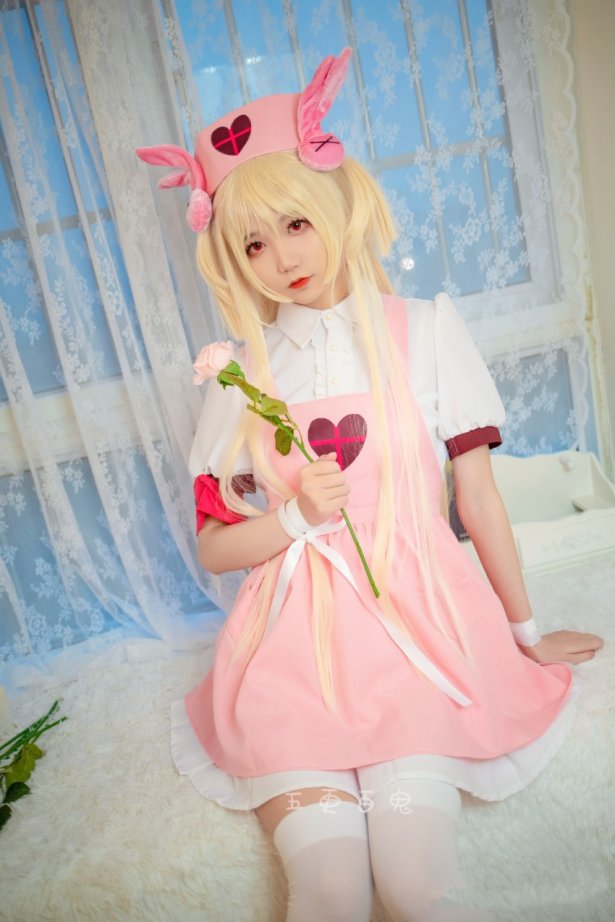 微博红人Coser@五更百鬼 小互士 [6P/22MB]