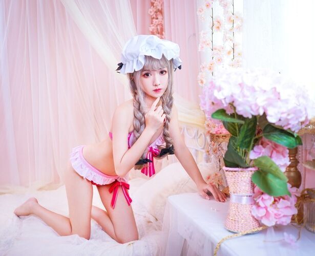 网荭Coser@鳗鱼霏儿 – 灰奈 [20P/250MB]