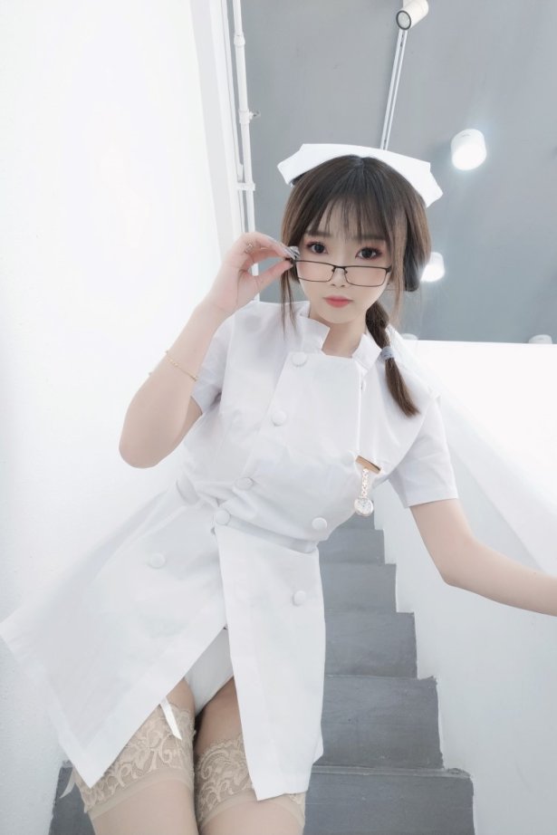 微博红人Coser@鬼畜瑶在不在w 笨蛋互士 [45P/58MB]