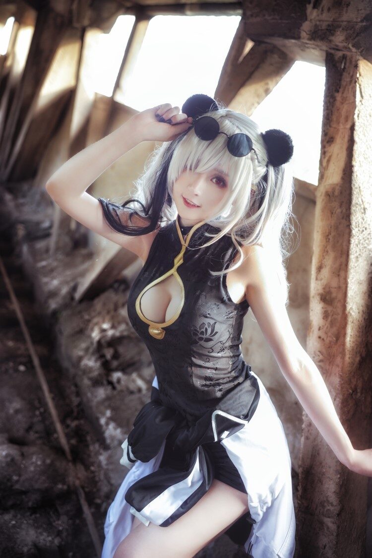 网荭Coser@yui金鱼 – 食铁兽 [15P/216MB]