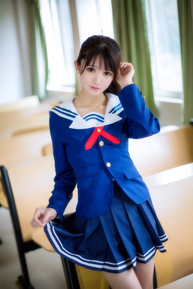网荭Coser@鳗鱼霏儿 – 圣人惠之校服[8P/124MB]