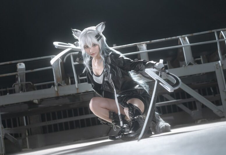 知名动漫博主@铁板烧鬼舞w 拉普兰德 [18P/230MB]