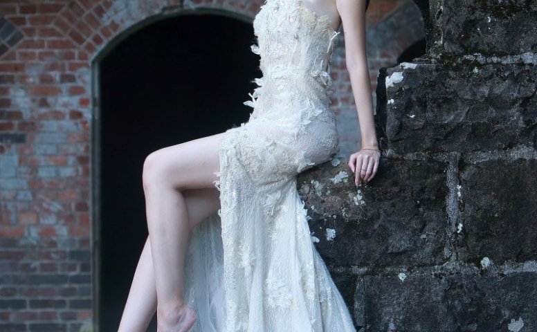 精选街拍 No.060 王红 篓空白纱凉高美腿 [70P/111M]