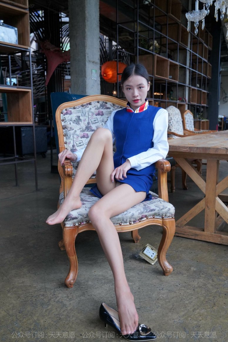 [IESS异思趣向] 耽丝 小六的蓝色套装展示 [73P/63MB]