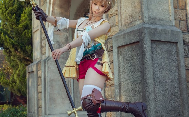 麻花麻花酱 – 莱莎 [20P/1V/308MB]