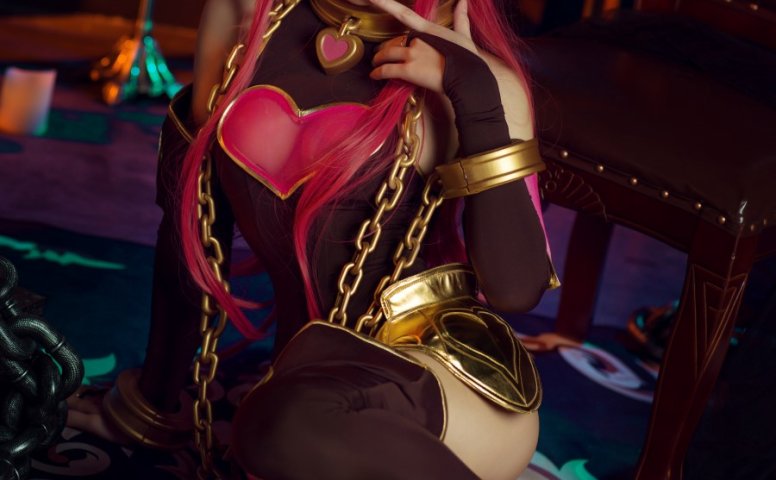 阿包也是兔娘 – 空花 [26P/390MB]