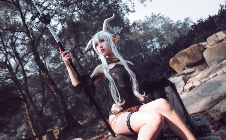 芋圆侑子SJ_ – 闪灵泳装 [9P/55MB]