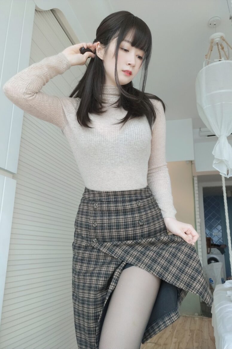 白银81 – 最终幻想 [130P/5V/1.05GB]