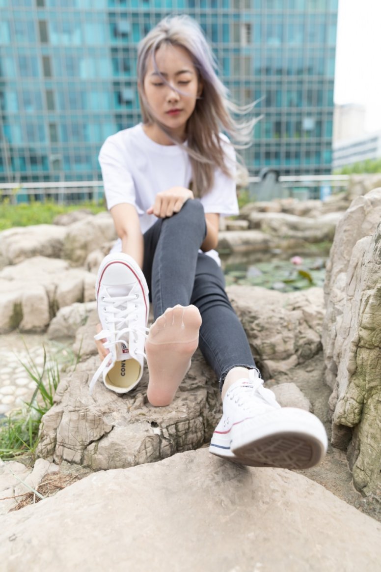 勿恋传媒 NO.806 小鹿-眠花温酒[135P/1V/2.90GB]