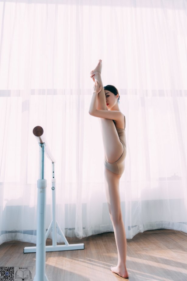 [GALLI嘉丽]舞蹈生日记 003 – 蒋新怡 [51P/340MB]