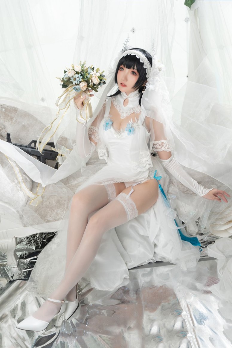 Coser 瓜希酱 福利 – 95式花嫁 [30P/130MB]