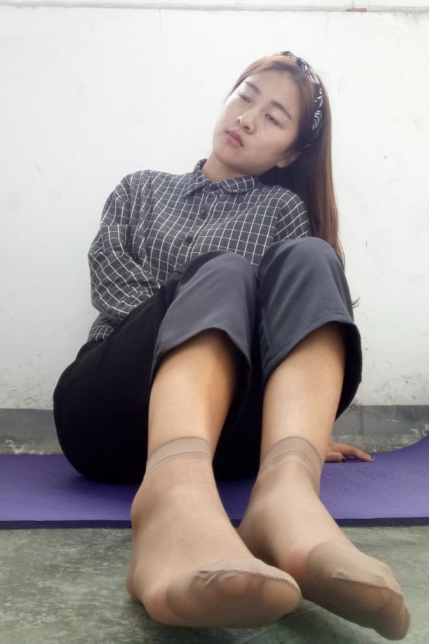 XUE妹校园寝室短丝系列003期 马聪 [57P/84MB]