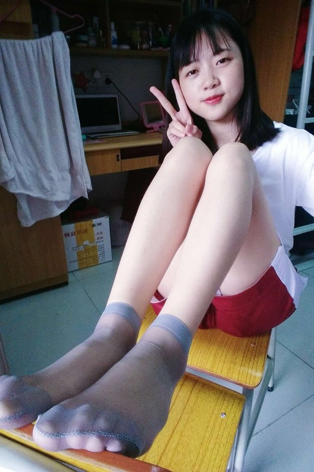 XUE妹校园寝室短丝系列035 清茹 [39P/74.8MB]