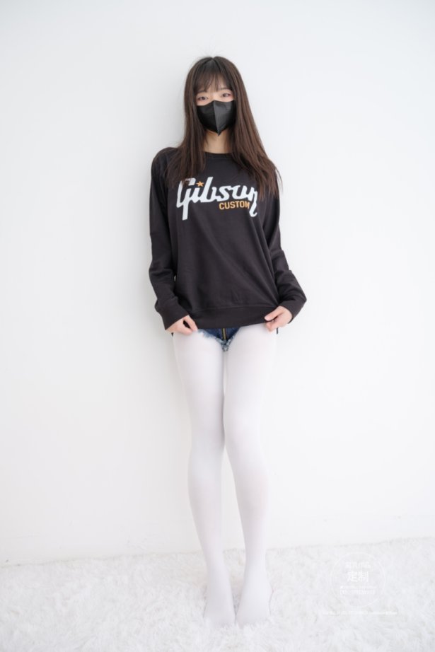 [紧急企划]EX-001 见希w 白丝牛仔短裤 [79P/1V/2.79GB]