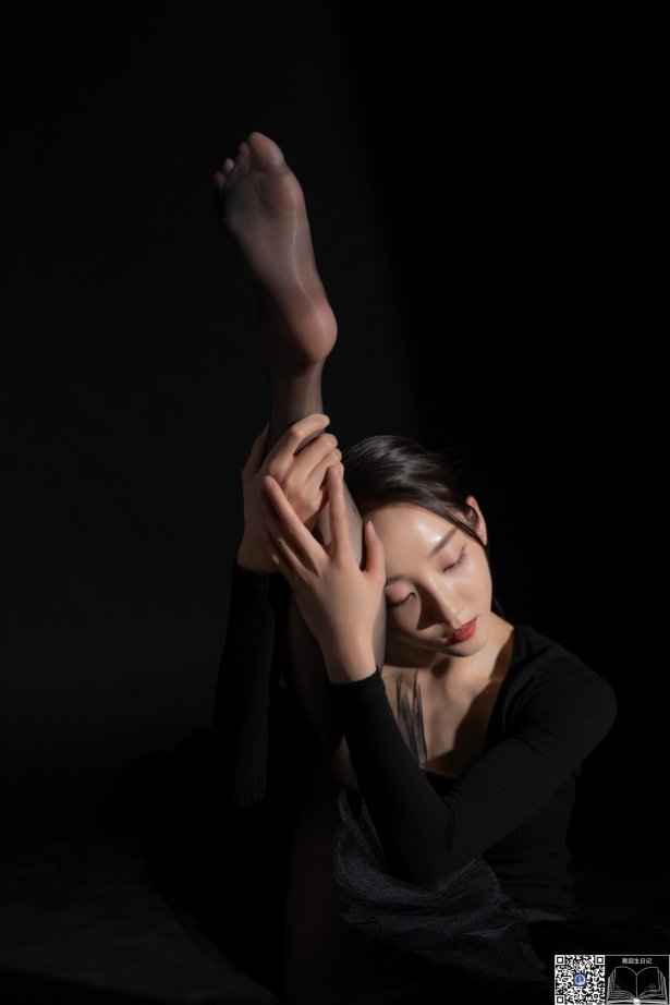 [GALLI嘉丽]舞蹈生日记 099 – 清清老师 [44P/335MB]