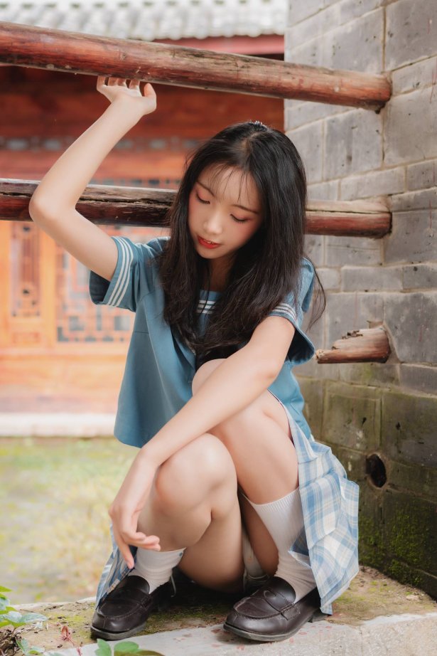 西瓜- 丽江写真JK户外[44P/325MB]