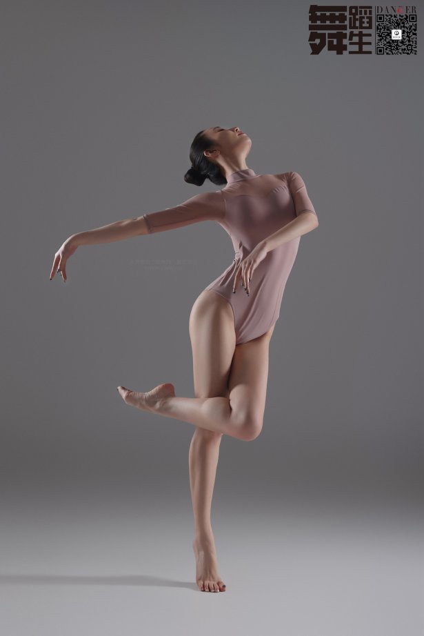 [GALLI嘉丽]舞蹈生日记 107 – 幻影 [44P/295MB]