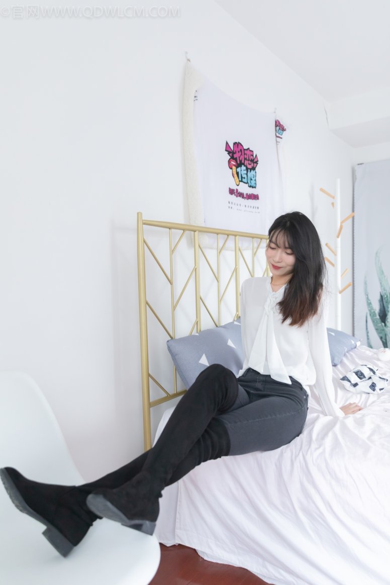 勿恋传媒 NO.1080 猫耳-轻OL风[179P/1V/3.96GB]