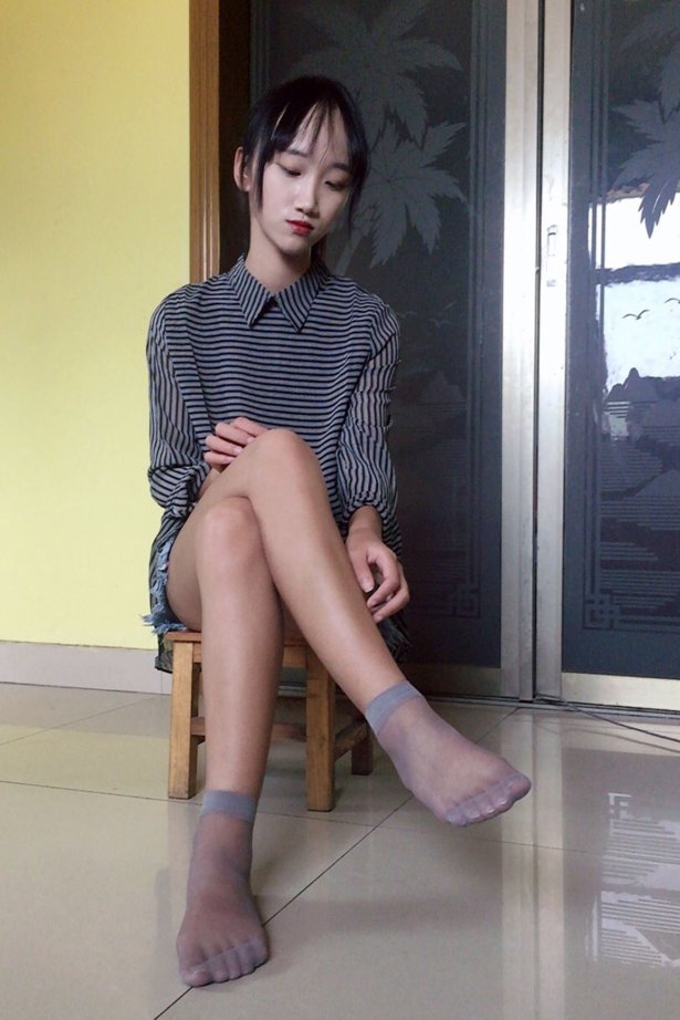 XUE妹校园寝室短丝系列044 杨柳[124P/95.4MB]