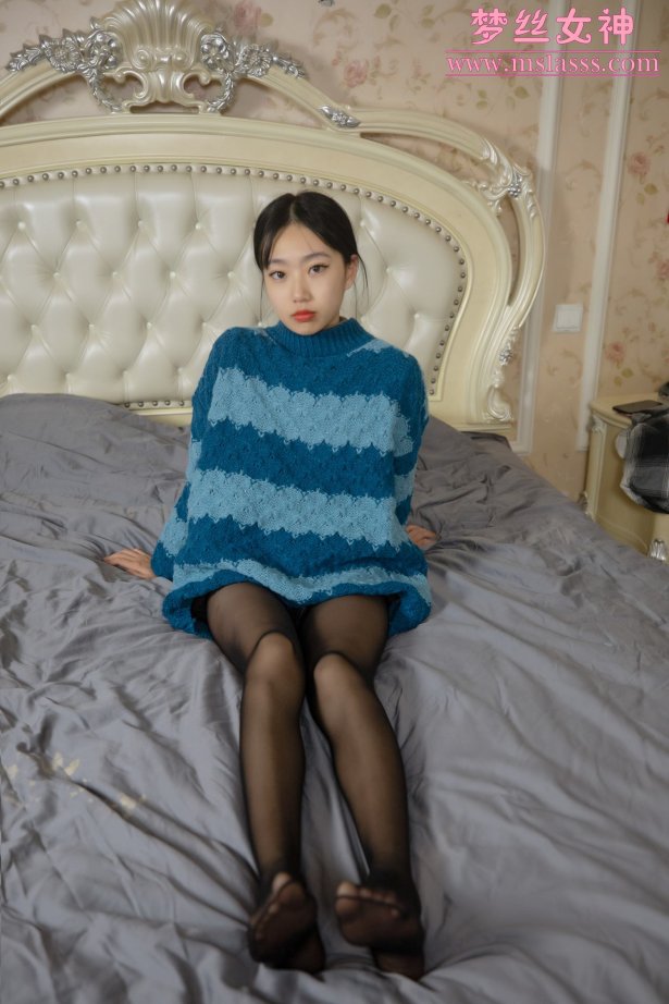 [MSLASS梦丝女神]2021.11.06 靴下黑丝BY肉丝 凌凌[70P/354MB]