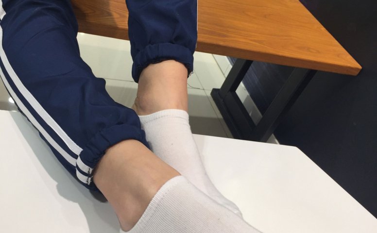 精选街拍  YJ街拍(1) 体操库帆布鞋[26P/26MB]