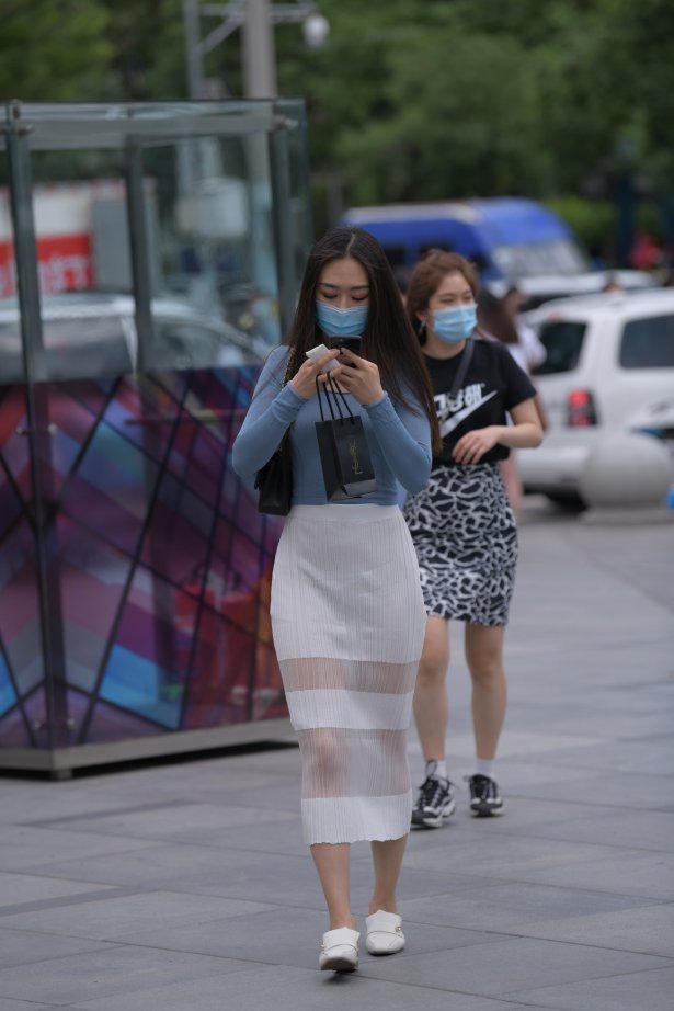 精选街拍作品 NO.1566 红石街拍作品 – 蓝色姓感[34P/34MB]