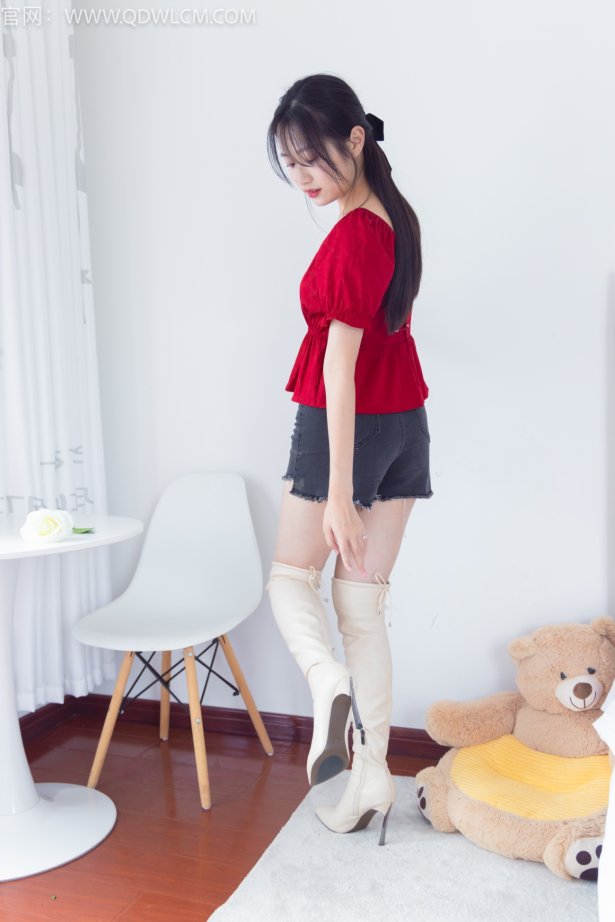 勿恋传媒 NO.1389 小敏-零的焦点[171P/1V/4.04GB]