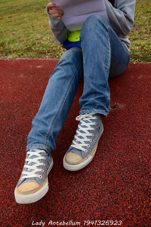 [战前女神] 美腿镁足精品摄影套图 030 [117P/257MB]