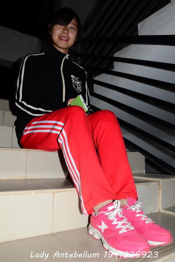 [战前女神] 美腿镁足精品摄影套图 079 [115P/261MB]