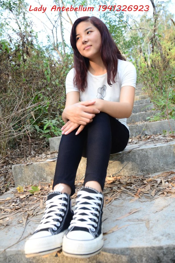 [战前女神] 美腿镁足精品摄影套图 086 [92P/222MB]