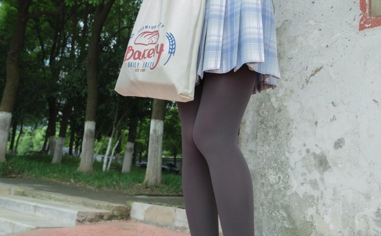 森萝财团写真 – 月下-03 [83P/1V/3.11GB]