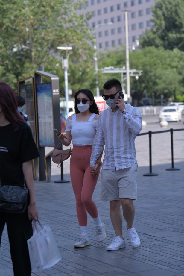 精选街拍作品 NO.1872 红石街拍作品 – 粉色姓感瑜伽[131P/142MB]