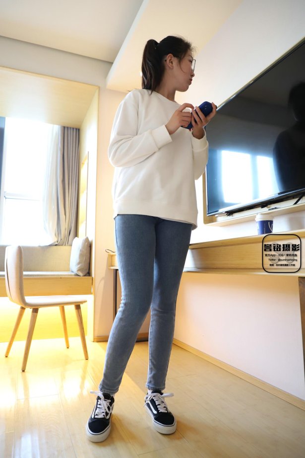 [誉铭传媒]袜足摄影 2023年《新年作品一》[90P/1V/1.09GB]