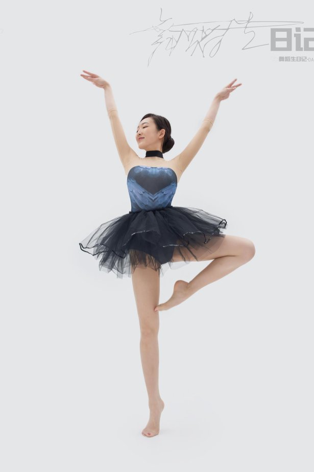 舞蹈生日记 2022.01.26 No.087 咚咚2 [33P/61MB]