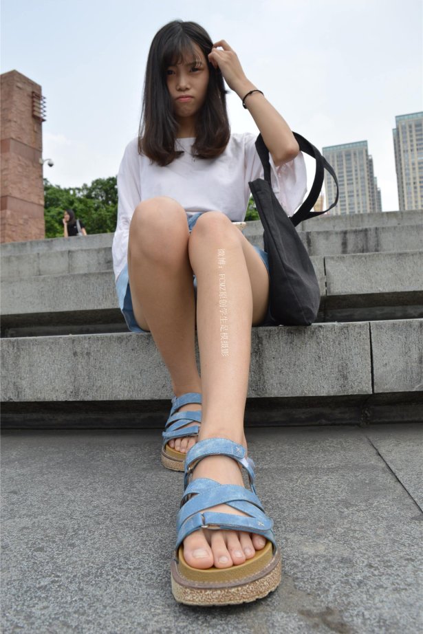 FCMZ原创学生足模摄影 No.010 豆豆 [191P/280MB]