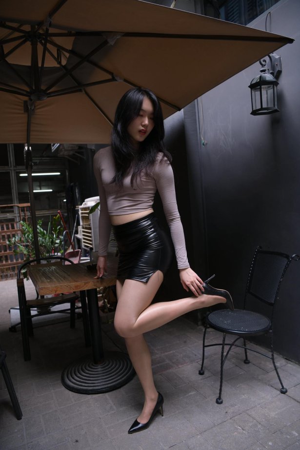 魔镜街拍 NO.100 魂魂街拍作品 那个女人 2 [915P/797M]