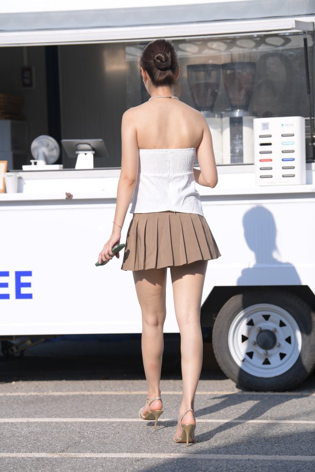 精选街拍作品 NO.2592 一只麋鹿摄影作品 – 迷迭香水味[470P/1.05GB]