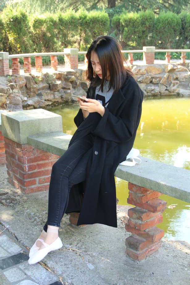 自由摄影 No.008 大三舞蹈系妹纸户外展示舞鞋风采 [91P/560MB]