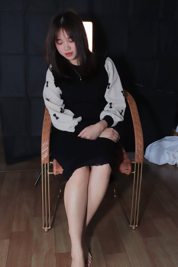 Pary摄影 NO.137 曾经做过车模的大镁钕灵儿棚拍38码美脚[89P/／289MB]