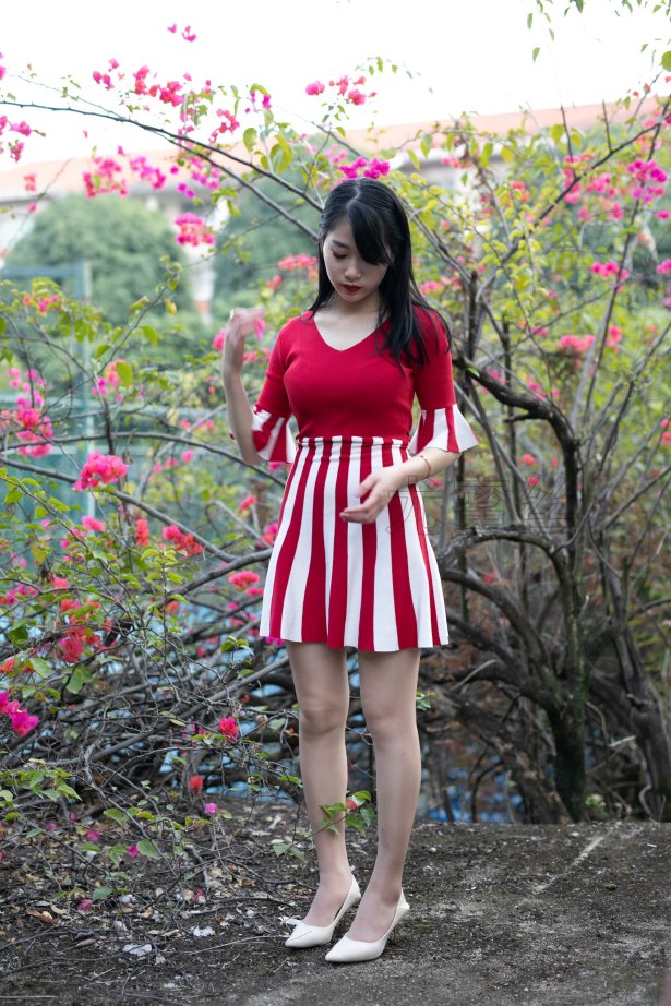 尤蜜丝 NO.039 穿搭推广展示图集 红白条纹[82P/611MB]