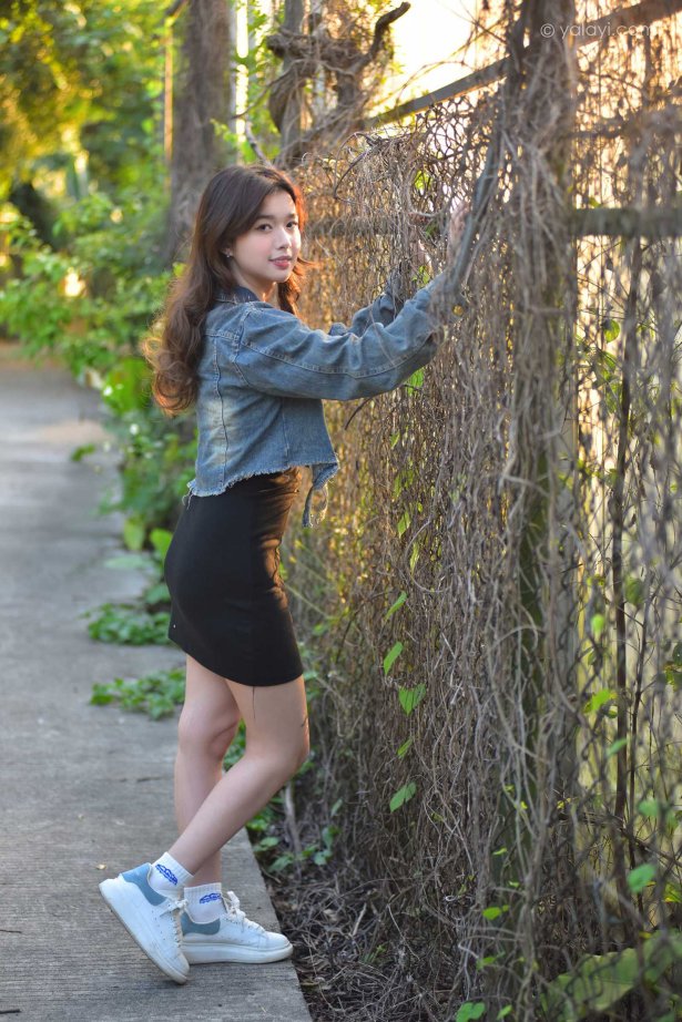 [YALAYI雅拉伊]2024.02.28 NO.1113 抚摸你的脸庞[35+1P/866MB]