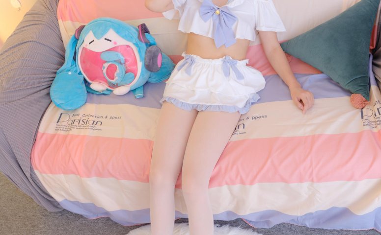 森萝财团写真 朝露 04E4K[112P/2V/6.97GB]