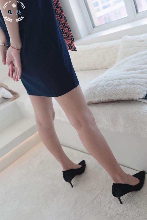 凡夫摄影 NO.0005 – 子轩连衣裙高跟镁足[191P/1V/2.26GB]