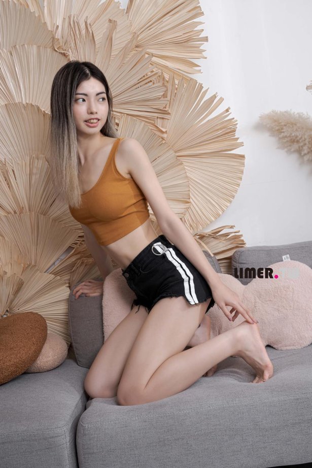 Limerence 103 Lily 捨不得换の 旧鞋 x 灵活脚脚噜爆宝特瓶 [215P/2V/1.43G]