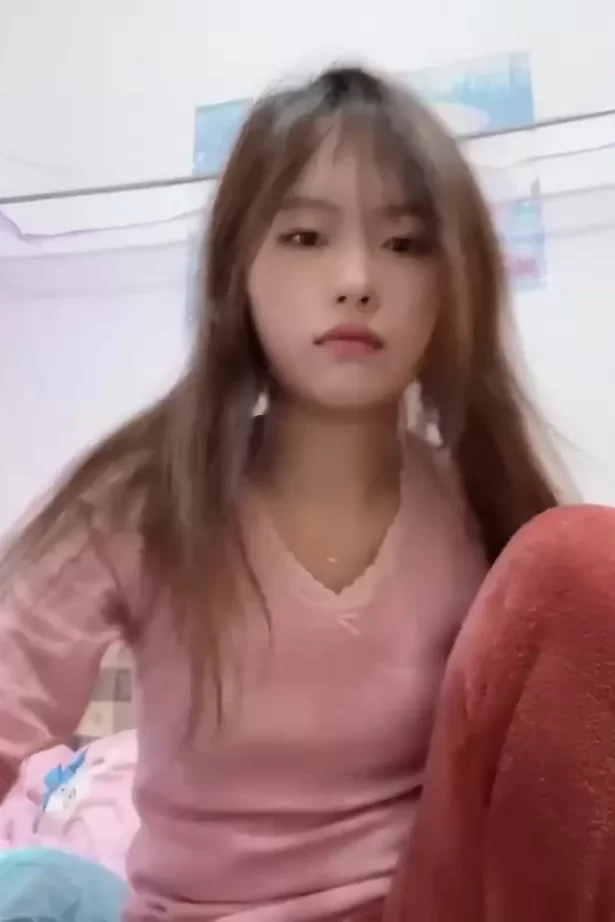 脚模面试脸足同框套路系列-155 [20P/2V/8M]