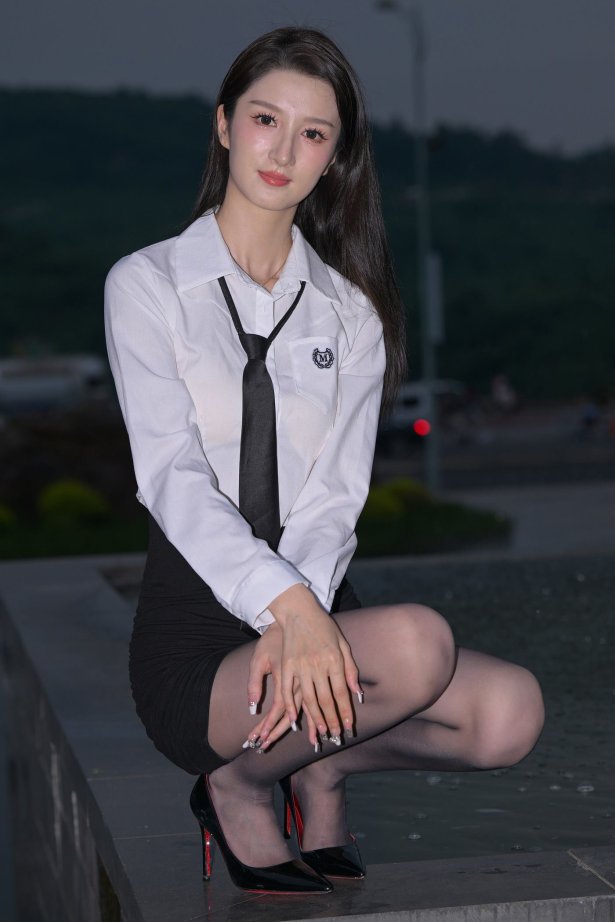 精选街拍作品 NO.4878 一始街拍作品 – 黑白搭配通勤风[115P/210MB]