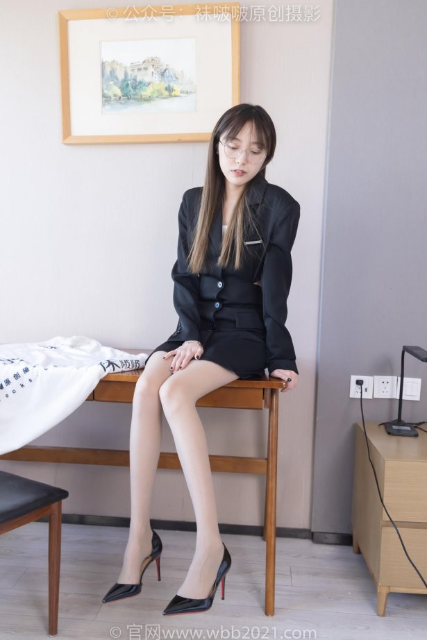 [BoBoSocks袜啵啵]NO.506 稚予 高跟鞋、高跟凉鞋、薄灰丝[165P/1V/6.90GB]