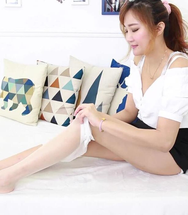 Tights Shop HK 香港網上絲襪商店020 – 油亮白丝[1V/97MB]